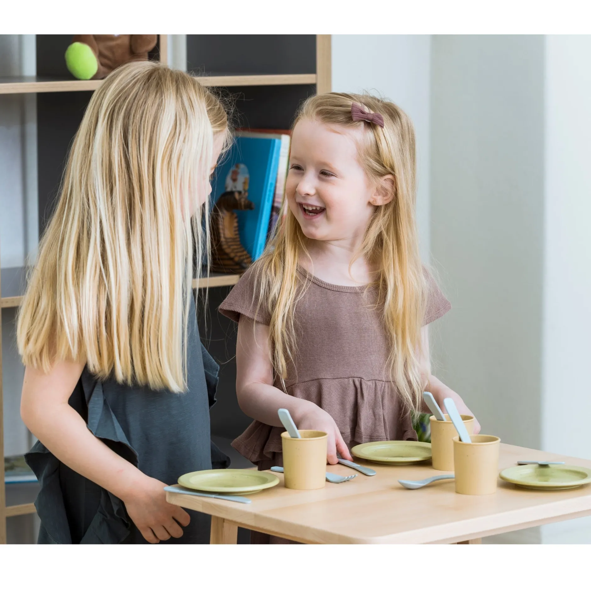 bio_dinner_set_with__pc_i_2.webp Educational Toys Bio Dinner Set With 22 Pc In A Bio Box