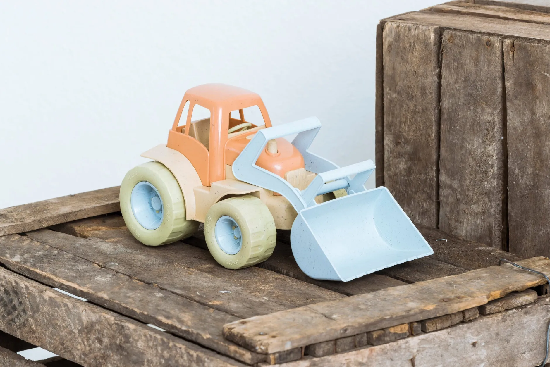 bio_tractors_with_grab_se_21.webp Dantoy Bio Tractors With Grab Set of 6