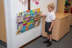 Educational Toys Horizontal Wall Book Rack (6 Shelves)