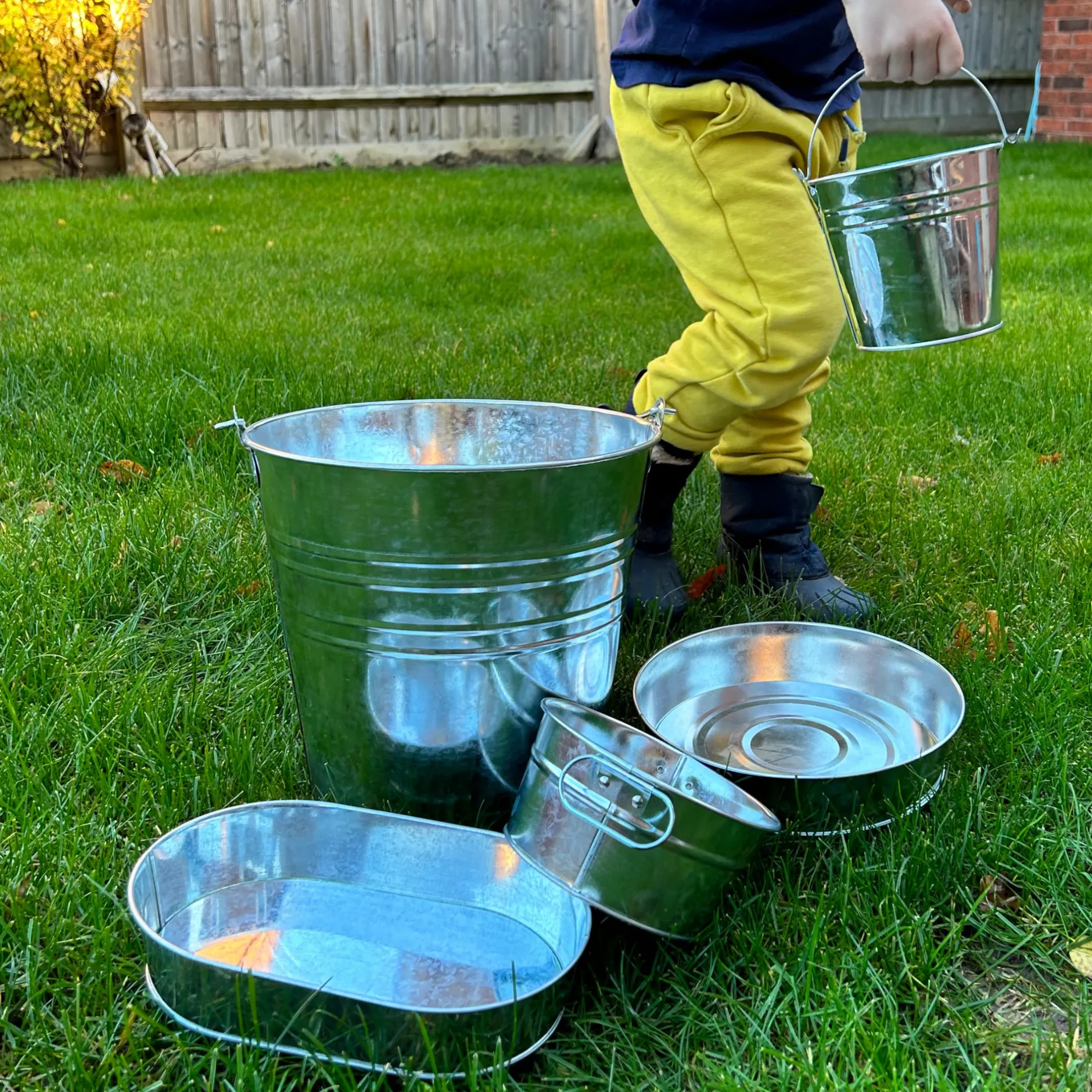 metal_mud_kitchen_play_se_7.webp Educational Toys Metal Mud Kitchen Play Set - Pack of 5