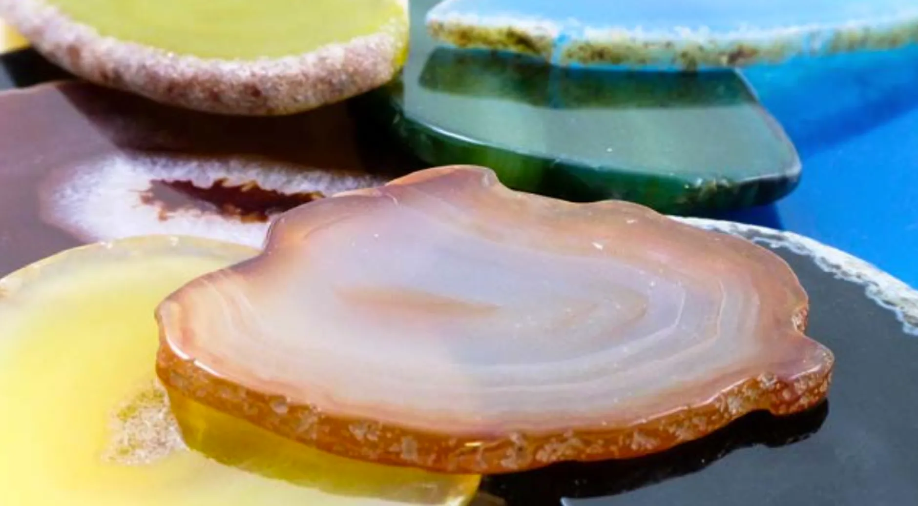 natural_agate_slices__pac_0.webp Anthony Peters Natural Agate Slices - Pack of 6