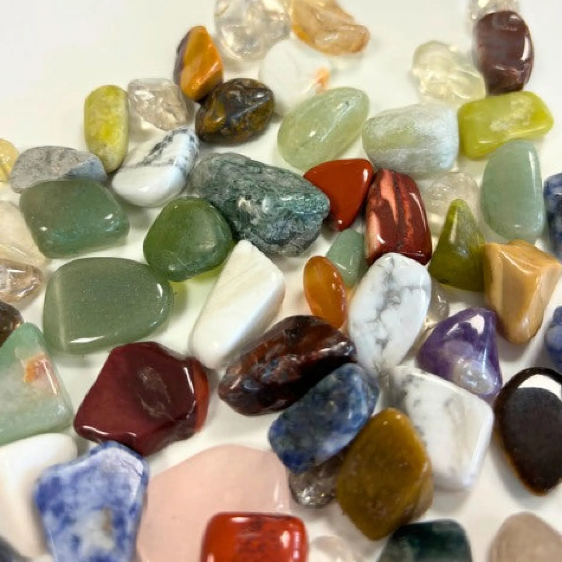 natural_mixed_small_gemst_1.webp Anthony Peters Natural Mixed Small Gemstones - 250g