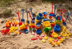 Educational Toys 100 Piece Sand & Water Set