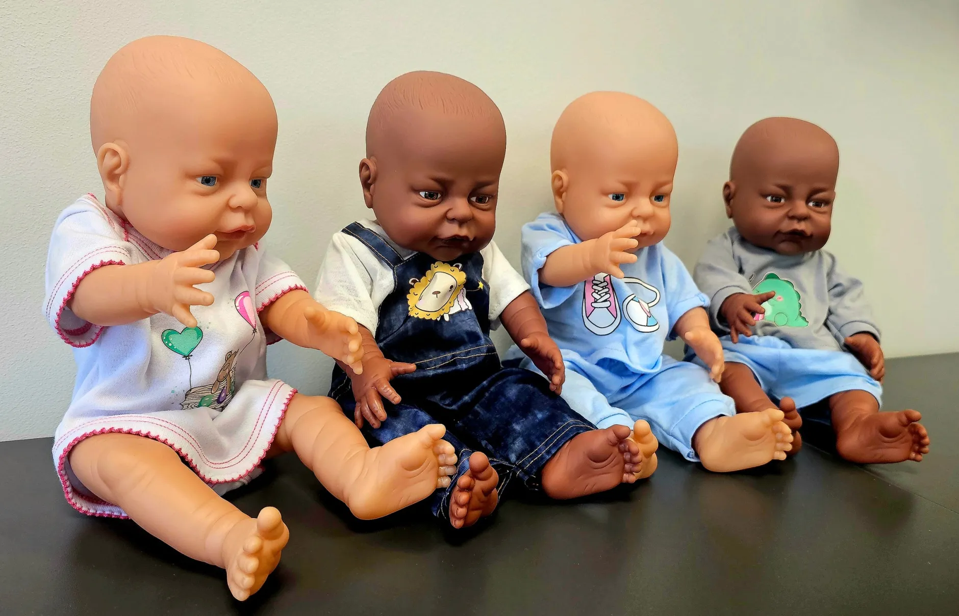 set_of__dolls_with_sleeps_1.webp LAP Set of 4 Dolls with Sleep-suits