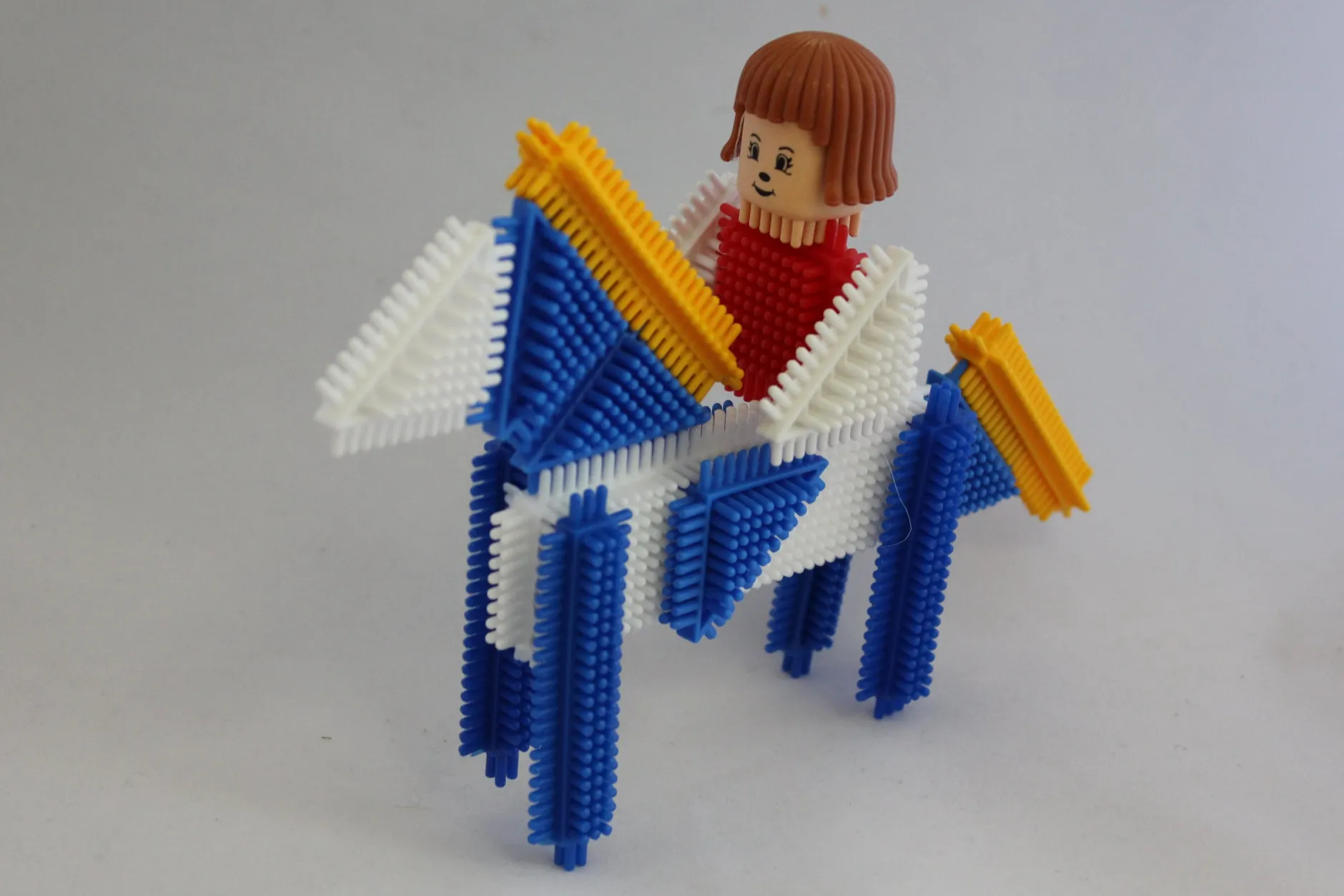stickle_bricks_superset_i_7.webp Educational Toys Stickle bricks superset in a tray