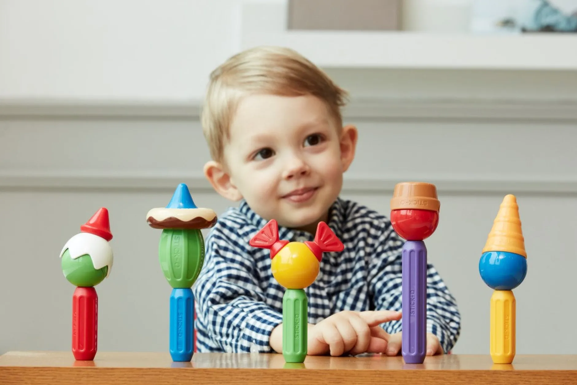 sticko_role_play_set_pc_1.webp Magformers Stick-O Role play set 26pc