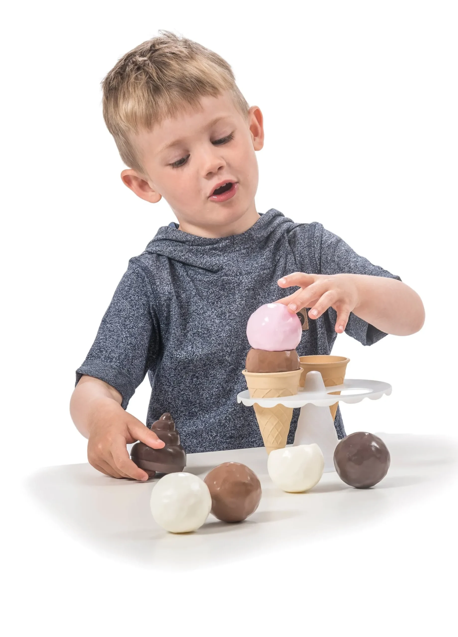 thorbjorn_cupcake_and_ice_1.webp Dantoy Thorbjorn Cupcake and Ice Cream Set - 56 pcs