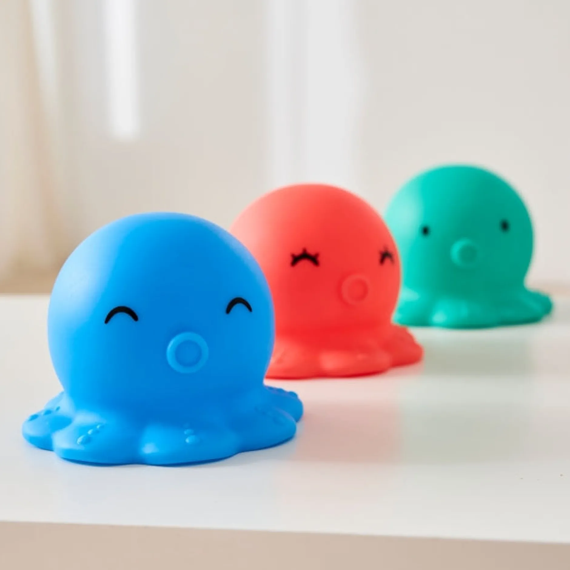 up_on_top_balance_game__r_2.webp Educational Toys Up on Top balance game - REDUCED TO CLEAR!