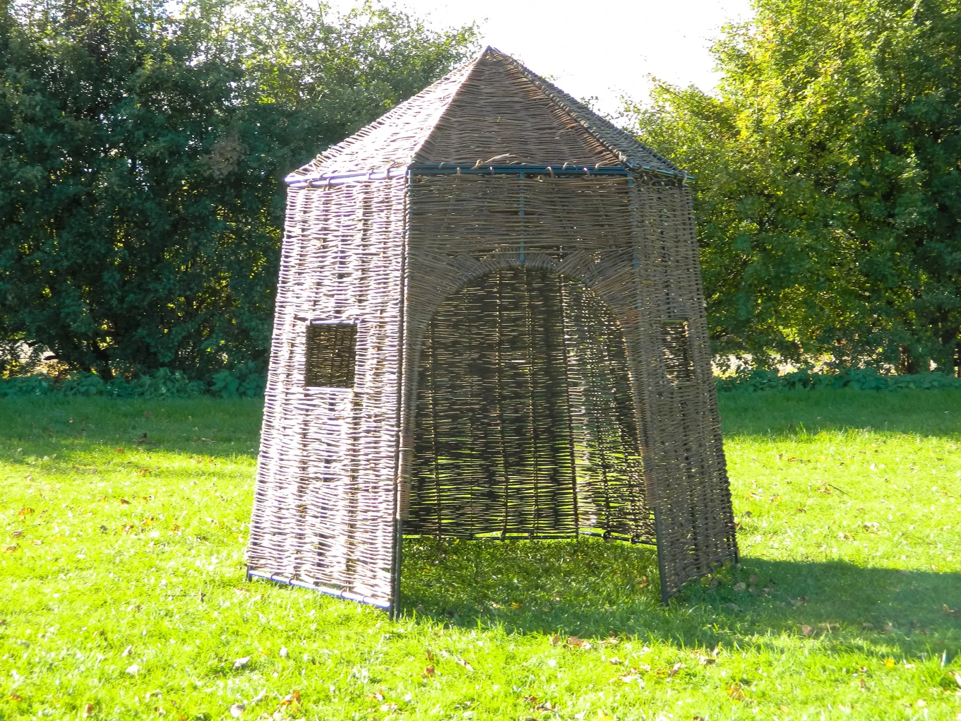 wicker_den_large_4.webp Educational Toys Wicker Den Large