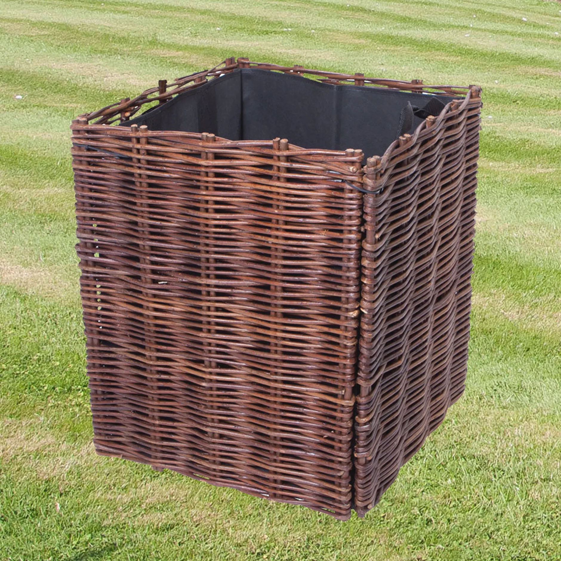willow_garden_planter__x__1.webp Educational Toys Willow Garden Planter 40 X 40 X 50cm With Liner