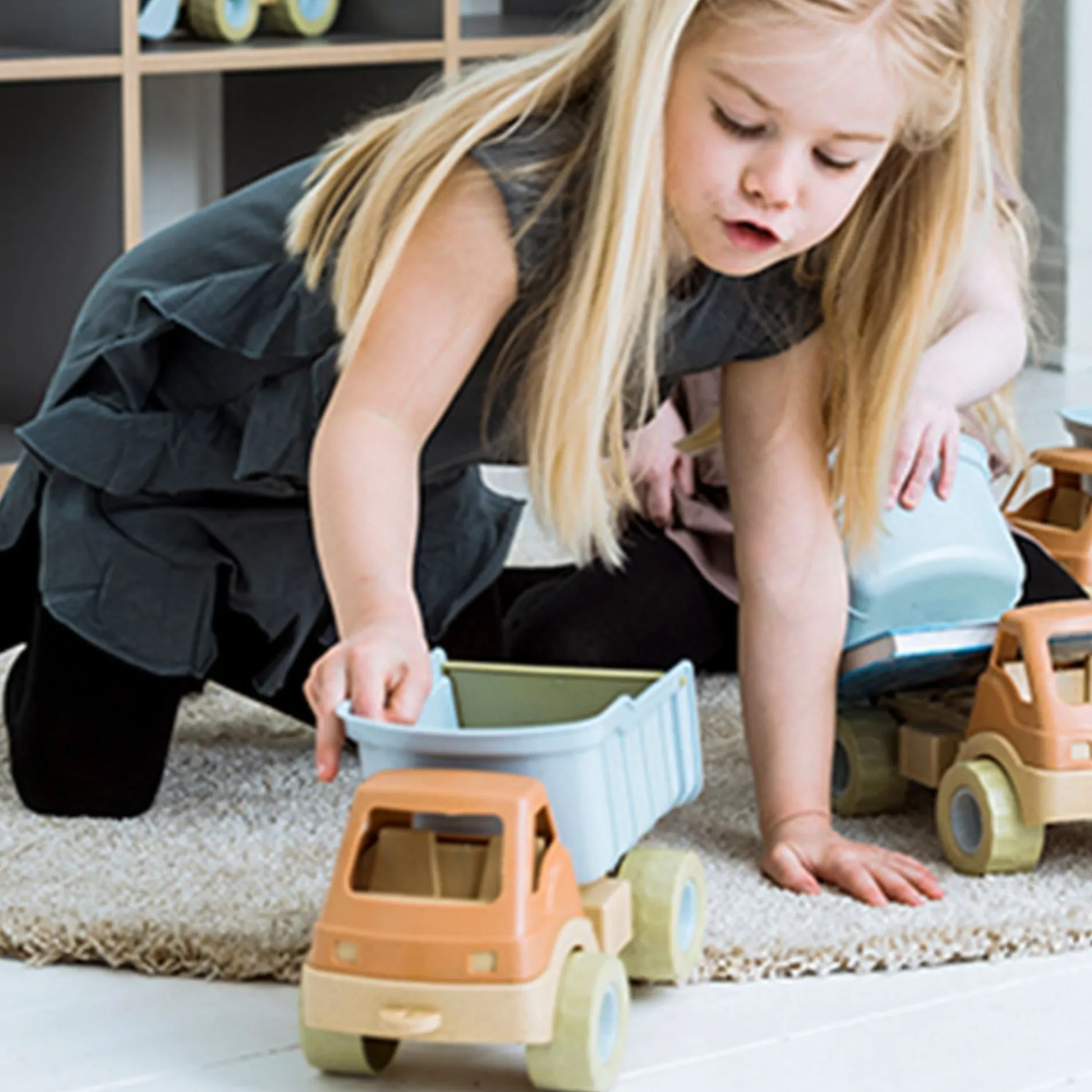 x_bio_trucks_in_a_set_6.webp Educational Toys 6 X Bio Trucks In A Set